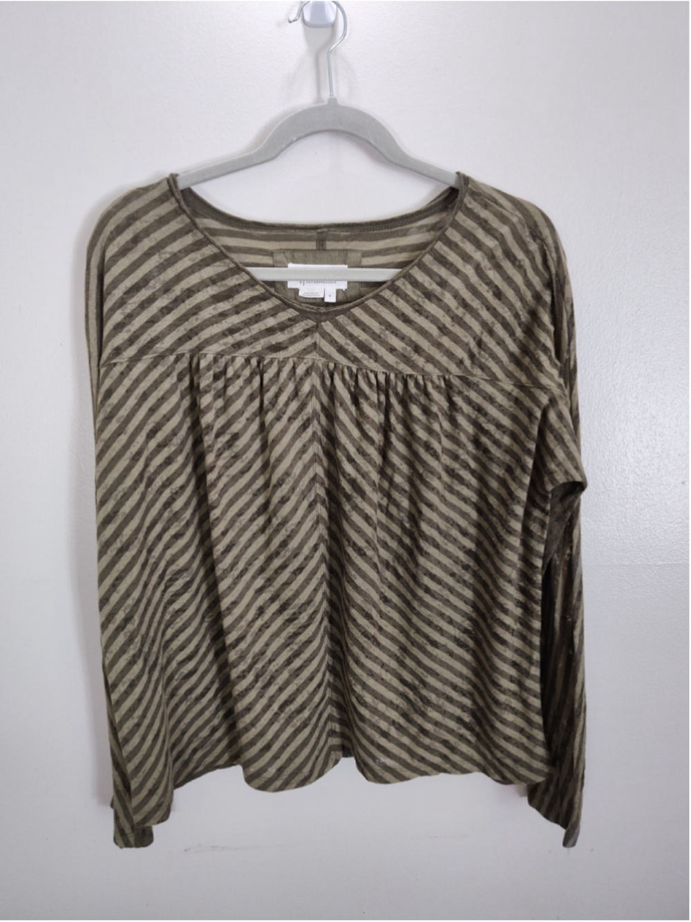 Women's Anthropologie Long Sleeve Tee, Size M, Olive and Beige Striped